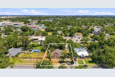 210 E Cedar Street, Seguin, TX 78155 - Photo 29