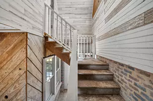 210 E Cedar St, Seguin, TX 78155 - Photo 17