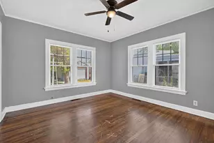 210 E Cedar St, Seguin, TX 78155 - Photo 11