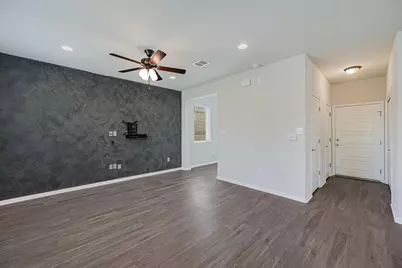 1300 Falconer Way, Austin, TX 78748 - Photo 5