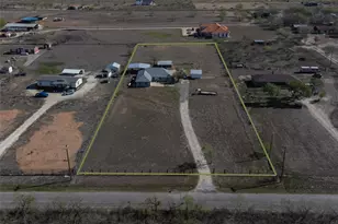 2412 Williamson Rd, Lockhart, TX 78644 - Photo 35