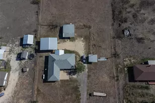 2412 Williamson Rd, Lockhart, TX 78644 - Photo 17