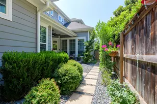 1004 E 13th St, Austin, TX 78702 - Photo 27