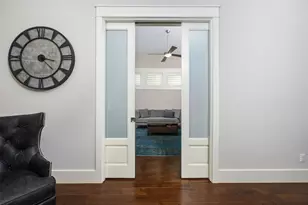 6009 Woodcrest Dr, Austin, TX 78759 - Photo 9