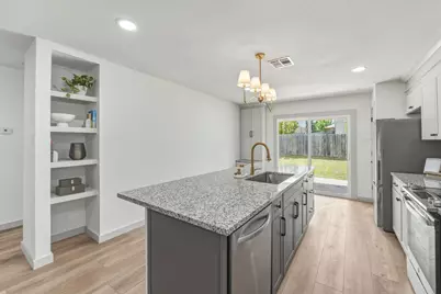 211 Banner Avenue, Leander, TX 78641 - Photo 3