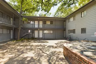 803 W 28th St, Austin, TX 78705 - Photo 3