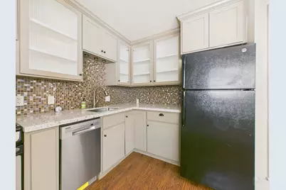 803 W 28th Street #202, Austin, TX 78705 - Photo 9