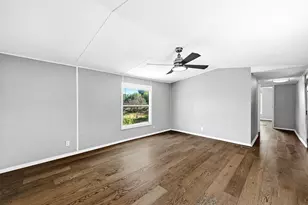 212 Greenfield Rd, Kyle, TX 78640 - Photo 5