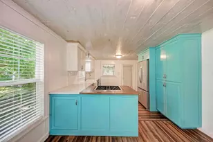 1407 Leona St, Austin, TX 78702 - Photo 11