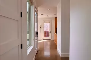 2919 E 13th St, Austin, TX 78702 - Photo 7