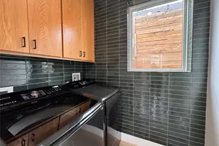 2919 E 13th St, Austin, TX 78702 - Photo 15