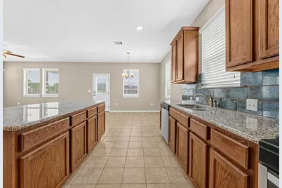 266 Twisted Oaks Lane, Buda, TX 78610 - Photo 7