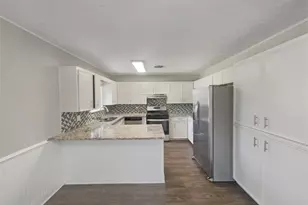 1105 E 17th St, Georgetown, TX 78626 - Photo 9