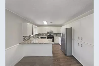 1105 E 17th Street, Georgetown, TX 78626 - Photo 9