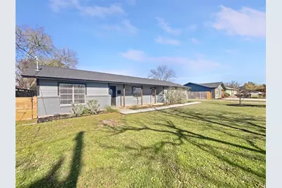 1105 E 17th Street, Georgetown, TX 78626 - Photo 15