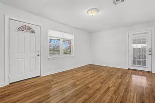 405 S Pine St, Georgetown, TX 78626 - Photo 5