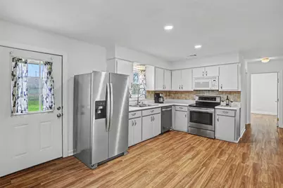 405 S Pine Street, Georgetown, TX 78626 - Photo 11