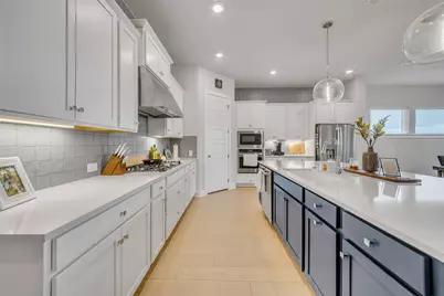 8517 Grenadier Drive, Austin, TX 78738 - Photo 7