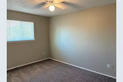 2008 E Stassney Lane #B, Austin, TX 78744 - Photo 9