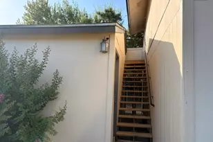 2008 E Stassney Ln, Austin, TX 78744 - Photo 15