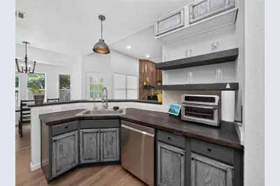 105 Dogwood Drive, Georgetown, TX 78626 - Photo 11
