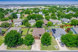 105 Dogwood Dr, Georgetown, TX 78626 - Photo 31
