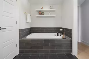 1205 McKinley Ave, Austin, TX 78702 - Photo 25