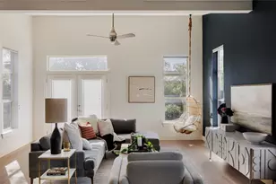 1205 McKinley Ave, Austin, TX 78702 - Photo 1