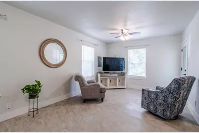 1104 Perry Road, Austin, TX 78721 - Photo 5