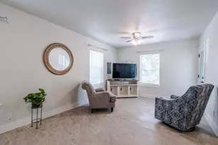1104 Perry Rd, Austin, TX 78721 - Photo 5