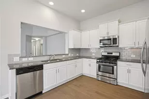 109 Serrano St, Georgetown, TX 78628 - Photo 9