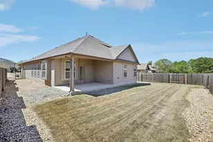 109 Serrano St, Georgetown, TX 78628 - Photo 25