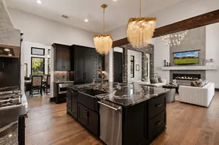 19204 Secretariat Pl, Spicewood, TX 78669 - Photo 9