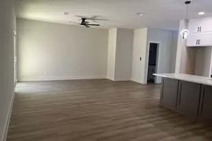 804 Hi Cir W, Horseshoe Bay, TX 78657 - Photo 5