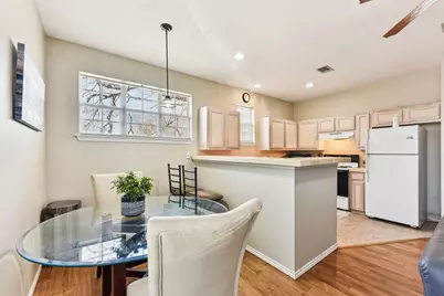 419 W San Antonio Street, Lockhart, TX 78644 - Photo 31