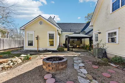 419 W San Antonio Street, Lockhart, TX 78644 - Photo 35