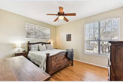 419 W San Antonio Street, Lockhart, TX 78644 - Photo 33