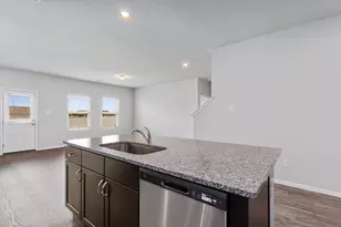 621 Running Creek Dr, Kyle, TX 78640 - Photo 13