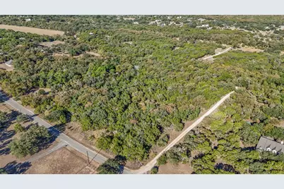 1306 Thousand Oaks Loop, San Marcos, TX 78666 - Photo 9