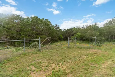 1306 Thousand Oaks Loop, San Marcos, TX 78666 - Photo 3