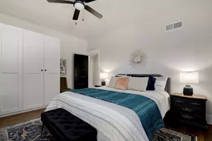 712 E 44th St, Austin, TX 78751 - Photo 31