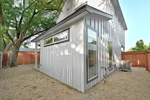 6210 Larch Terrace, Austin, TX 78741 - Photo 25