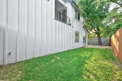 6210 Larch Terrace #B, Austin, TX 78741 - Photo 23
