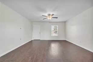 5021 Cressler Ln, Jarrell, TX 76537 - Photo 9