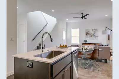 5600 William Holland Avenue #B, Austin, TX 78756 - Photo 9