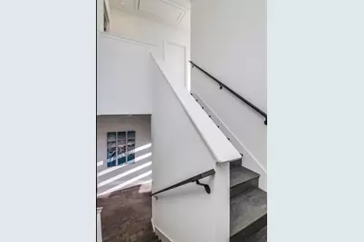 5600 William Holland Avenue #B, Austin, TX 78756 - Photo 19