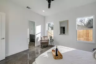 5600 William Holland Ave, Austin, TX 78756 - Photo 17