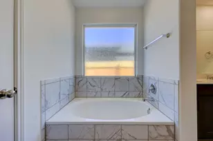 618 Waterway, Hutto, TX 78634 - Photo 17