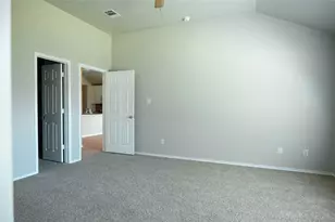 18704 Dry Pond Dr, Pflugerville, TX 78660 - Photo 11