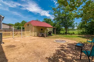 204 Prim Rose St, Blanco, TX 78606 - Photo 35